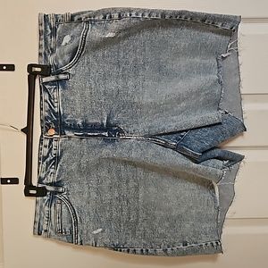Ava & Viv Pluse size High Rise Distressed Bermuda Shorts